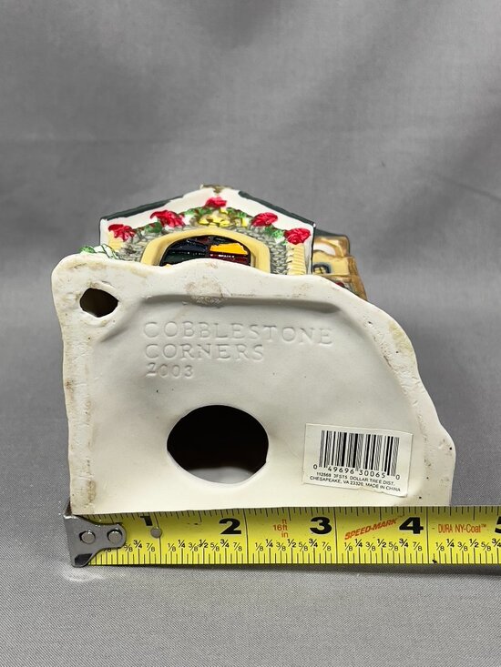 Cobblestone Corners Country Church Ceramic Christmas Village Holiday Decor Y2K - Picture 16 of 16